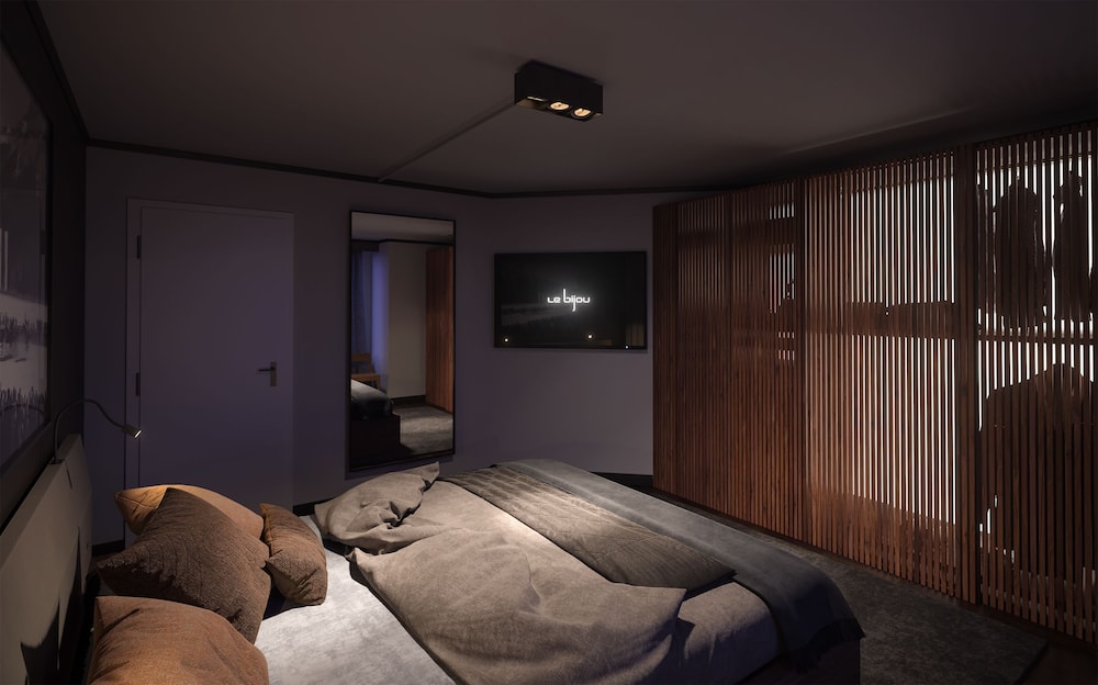Historic City Center Apartment By Airhome 15/50