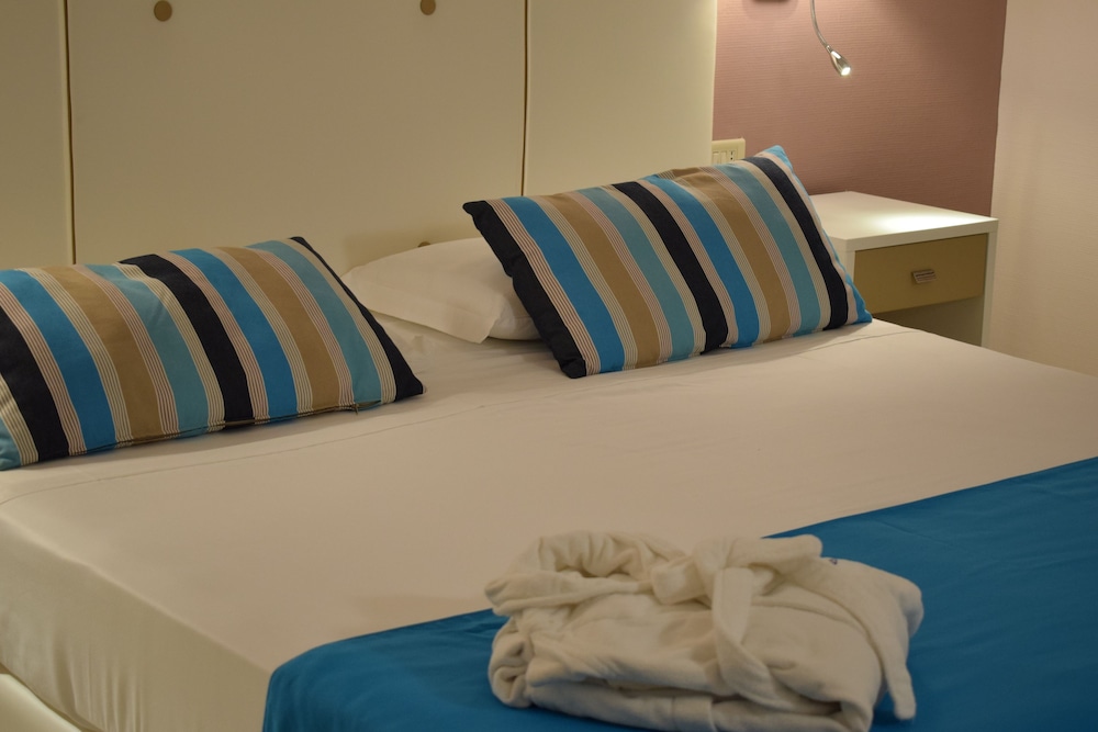 Nicolaus Prime Il Gabbiano Hotel 23/56