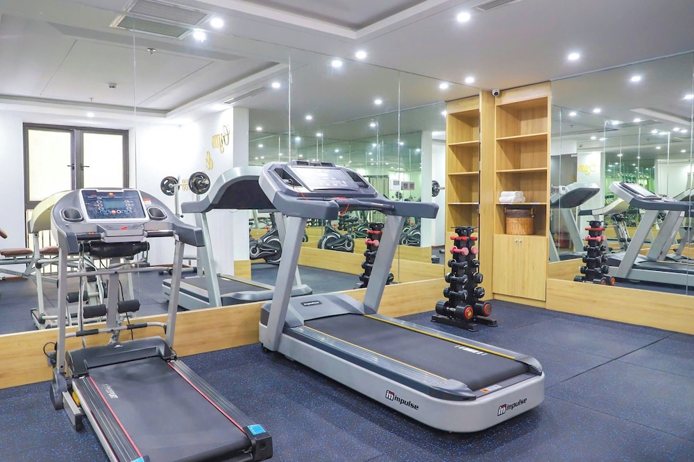 Golden Lotus Luxury Hotel Da Nang 27/50