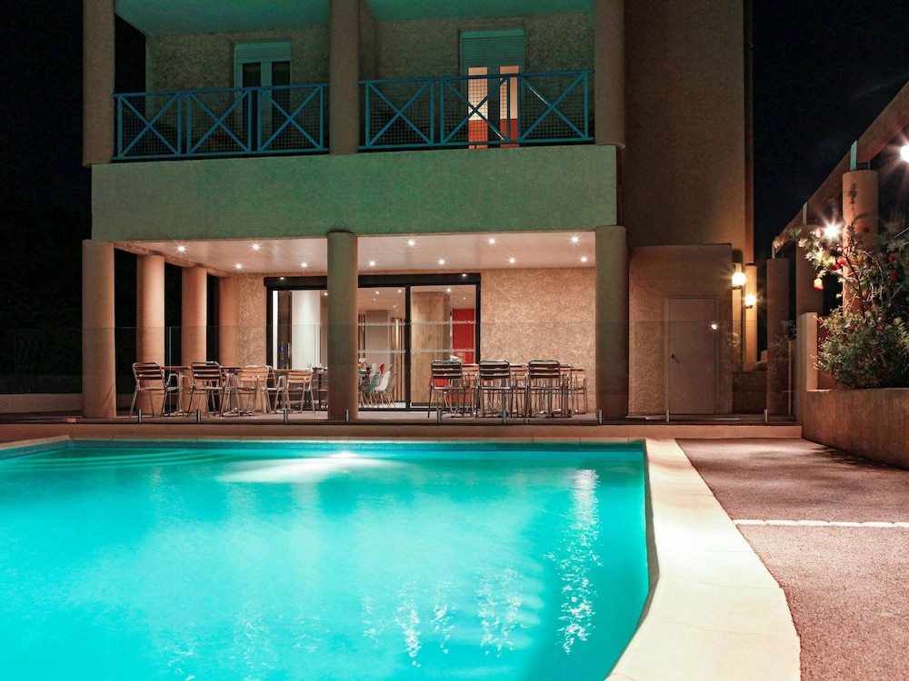 Ibis Hyeres Centre 27/50