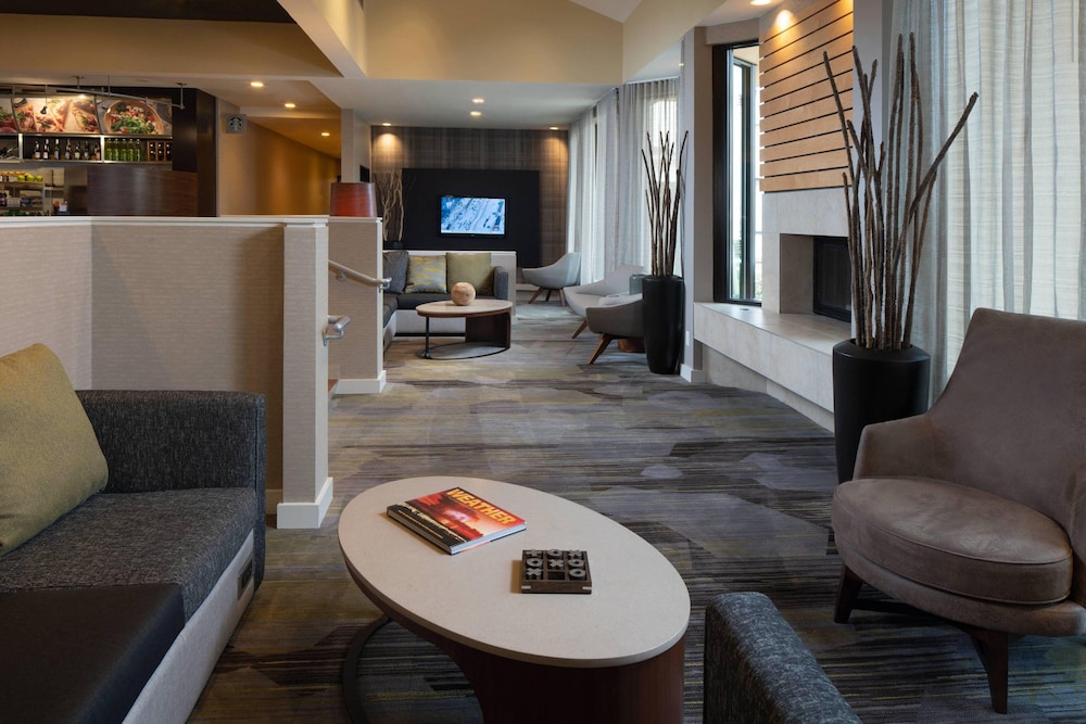 Courtyard by Marriott St Louis Creve Coeur 18/26