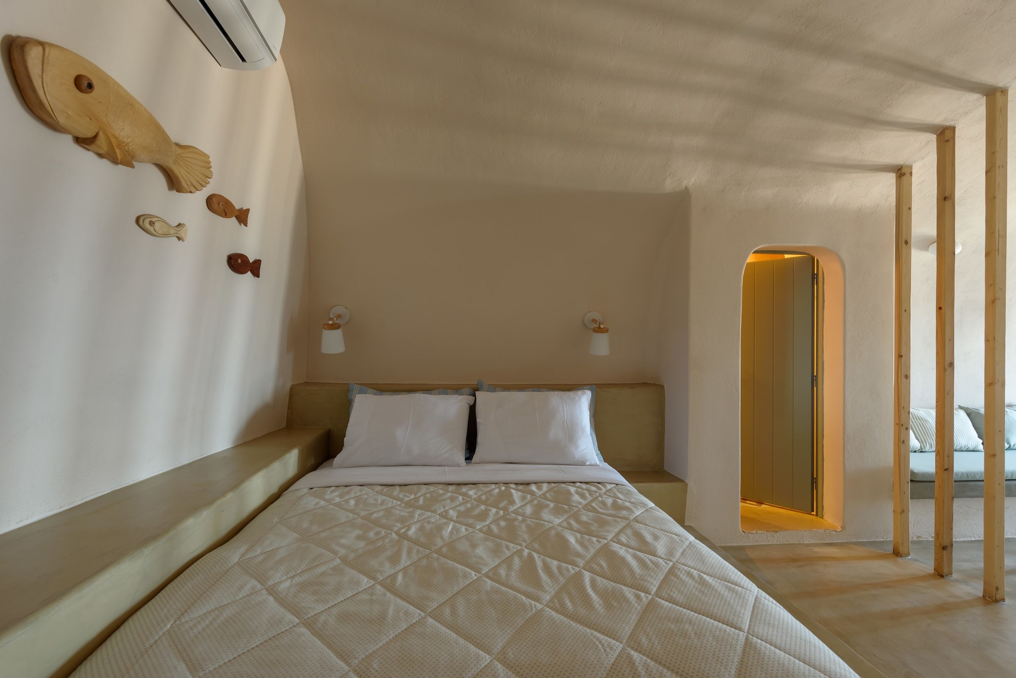 ROOM, SEA FRONT