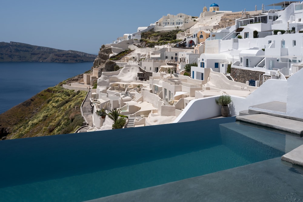 Echoes Luxury Suites By Canvas - Adults Only 36/50