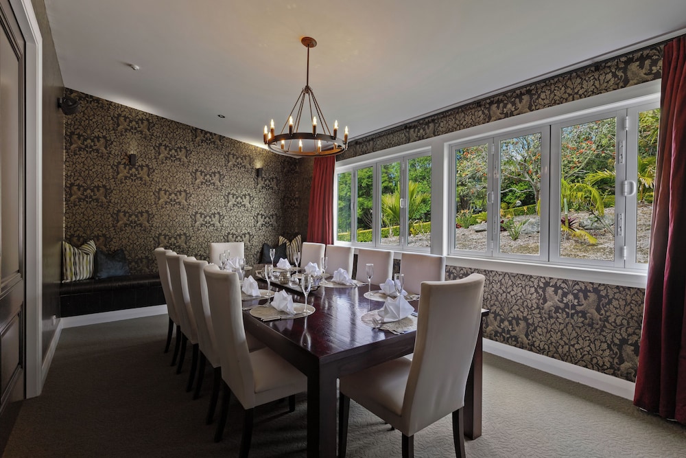 Woodhouse Mountain Lodge 22/50