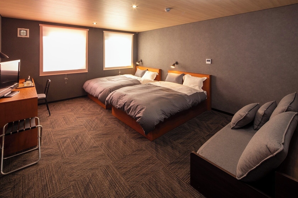 Hotel Izumiya 25/68