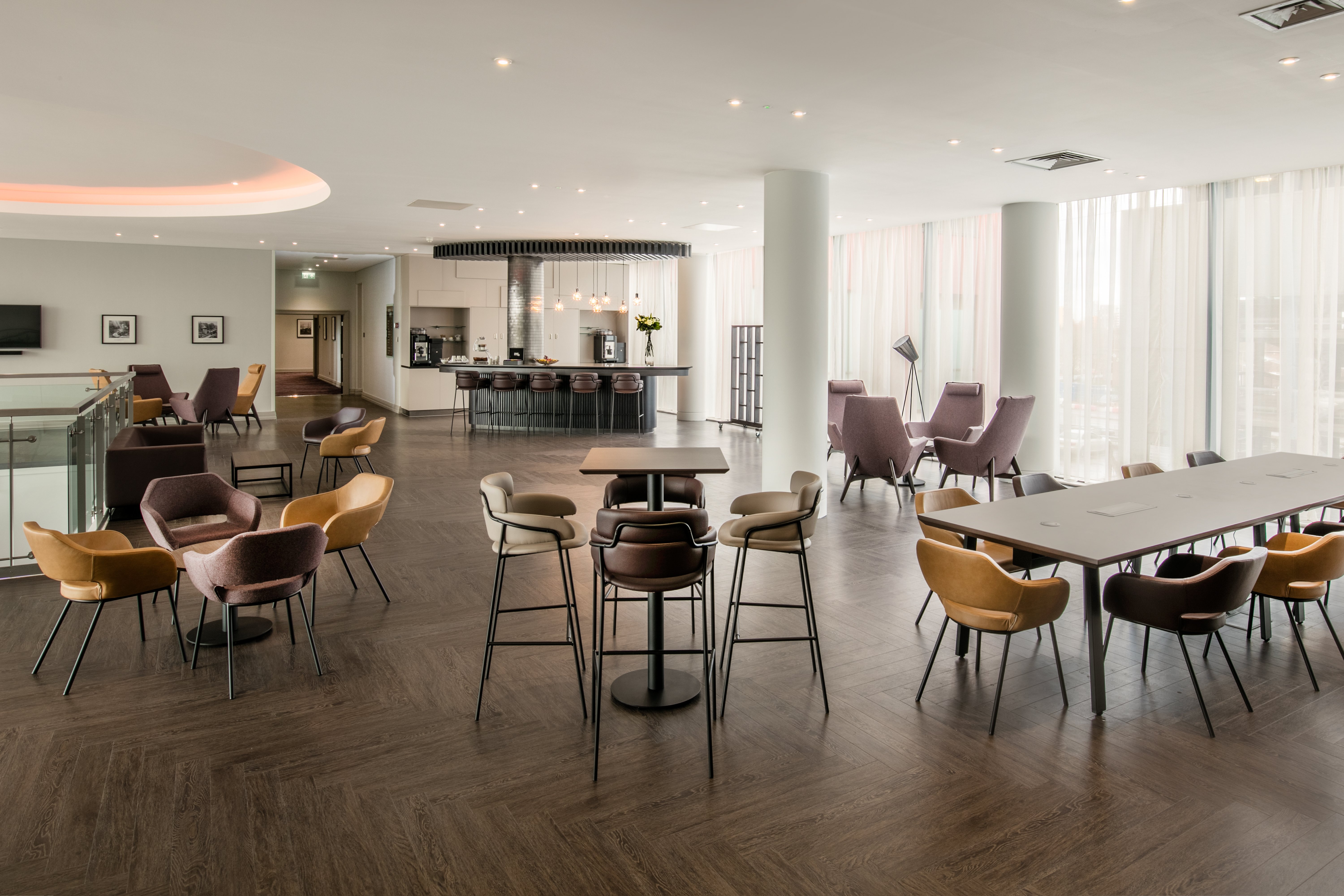 CROWNE PLAZA LONDON DOCKLANDS 45/71