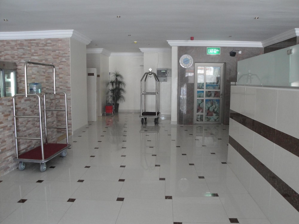Marina Royal Hotel Suite 13/21