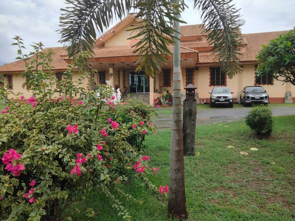 Changthai Comfort Guest House 31/40