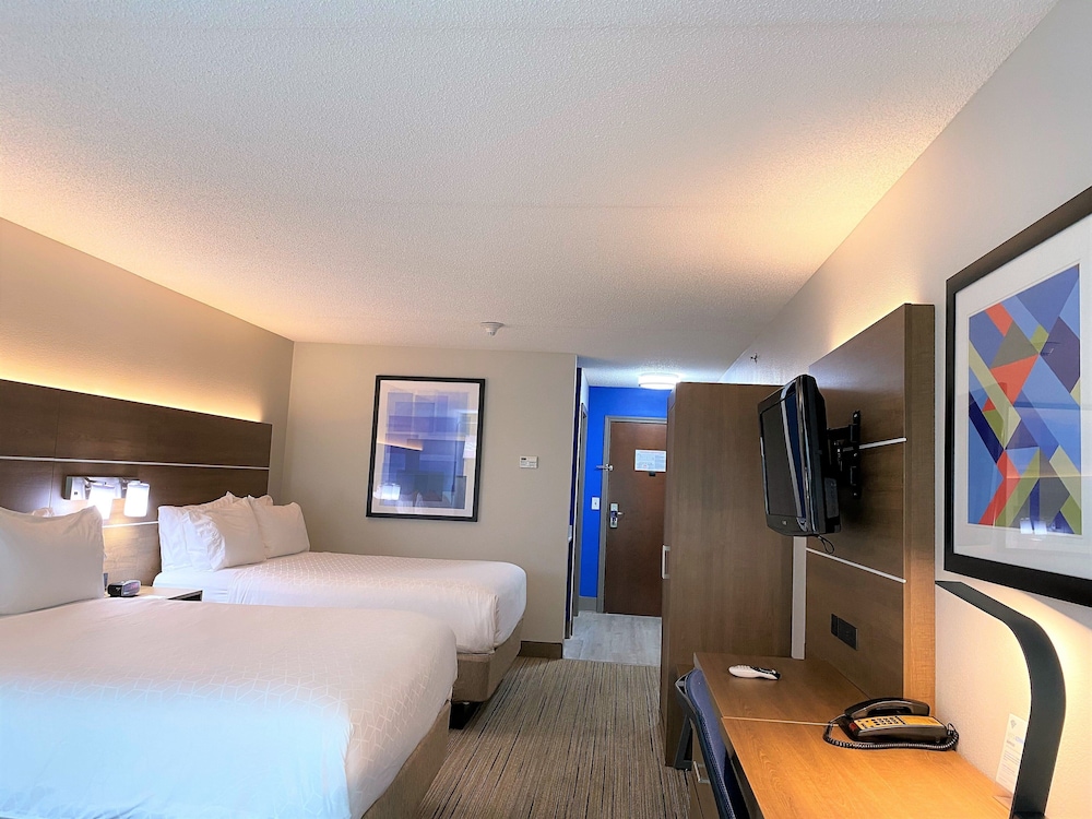 غرفة قياسية بسريرين كوين، Holiday Inn Express Suites Somerset Central 2/7