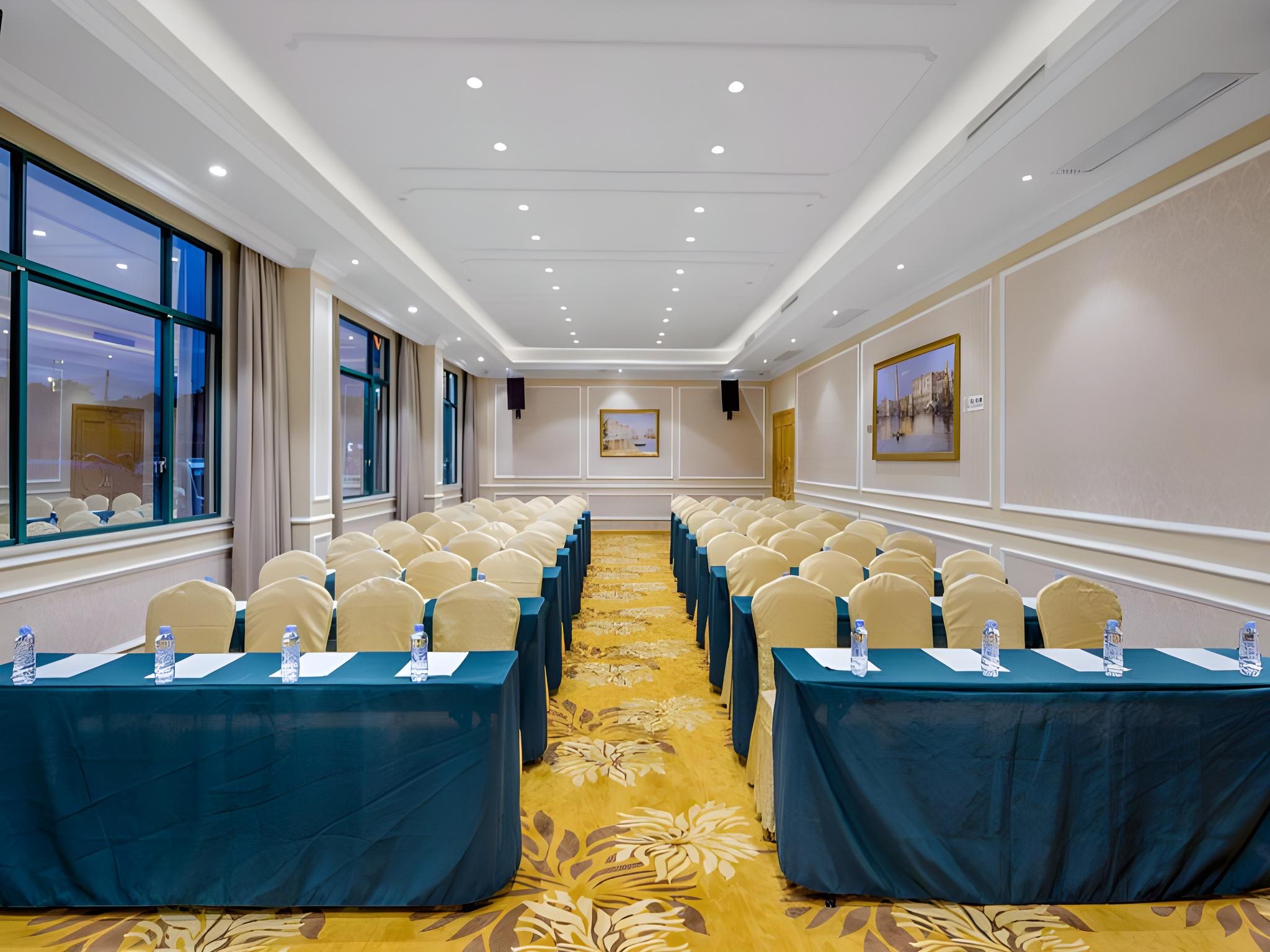 Vienna Hotel (Guangzhou Zengcheng Wanda Plaza) 30/35