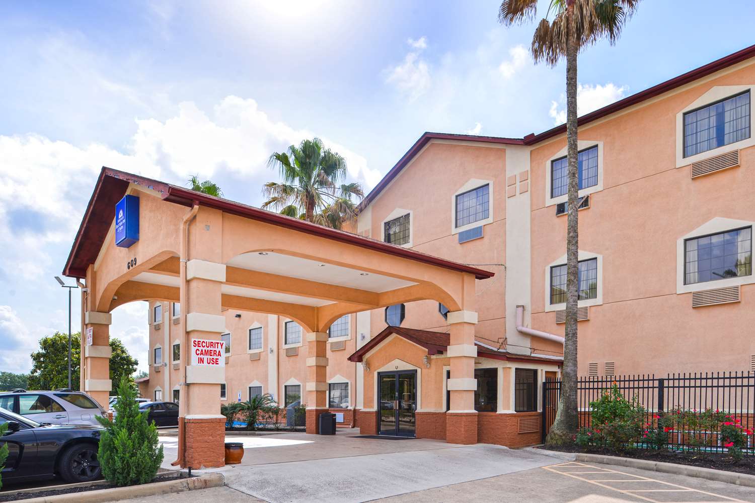 Americas Best Value Inn-Houston Fm 1960/ I-45 11/12