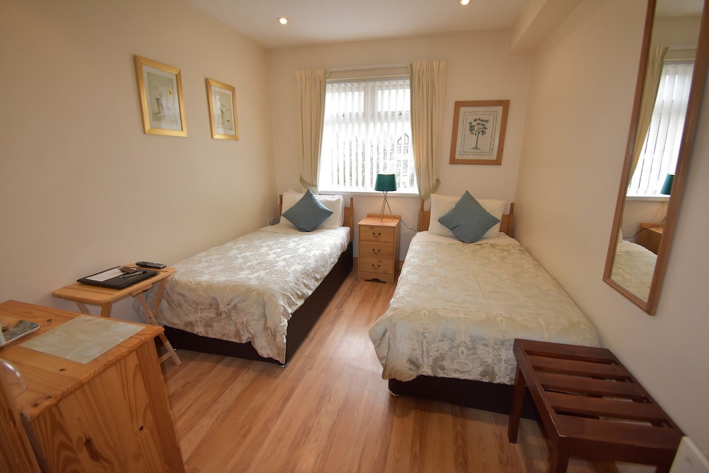 Aaranmore Lodge Bed & Breakfast 16/53