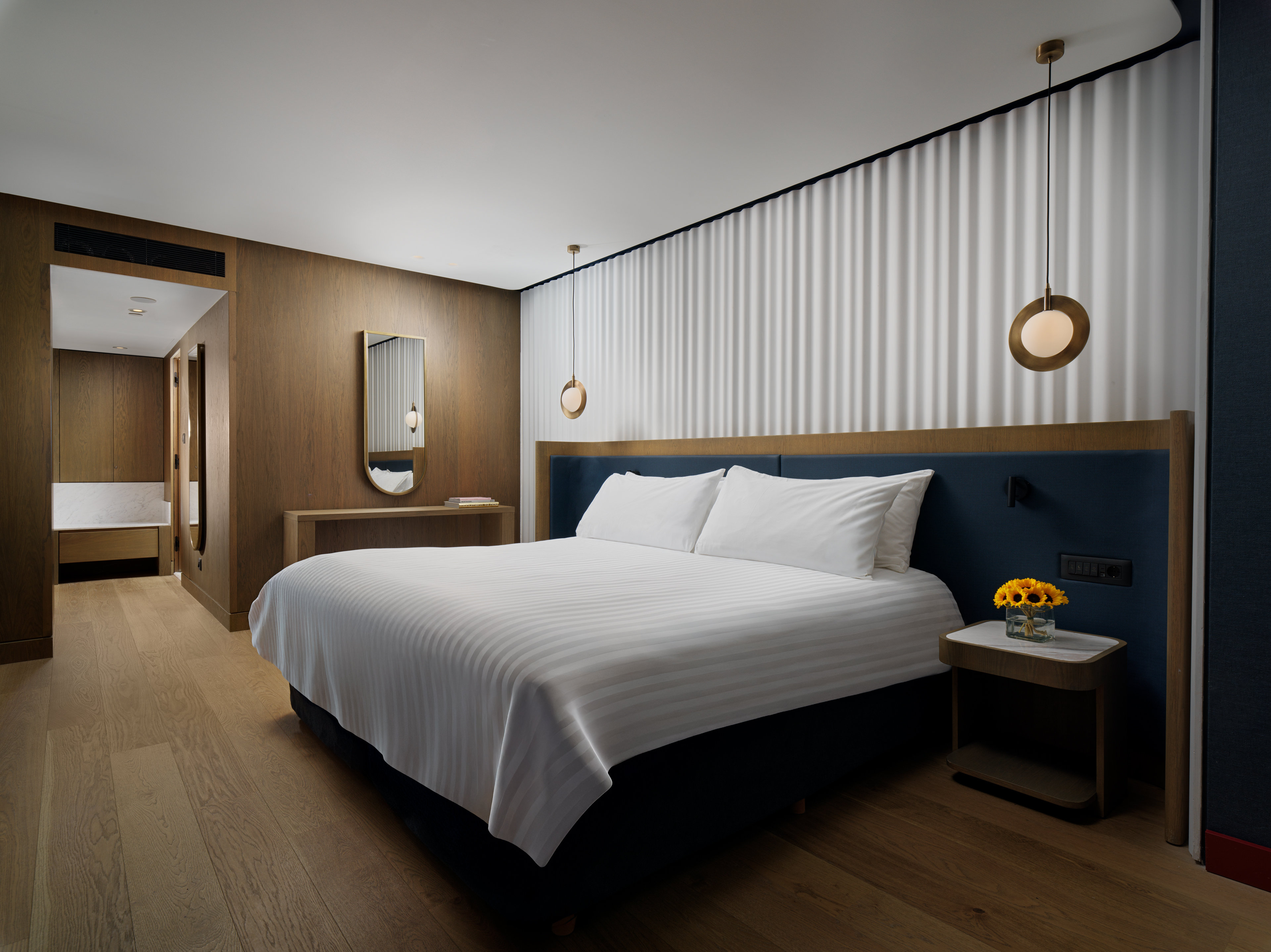 Junior Suite, King Bed, Acropolis View