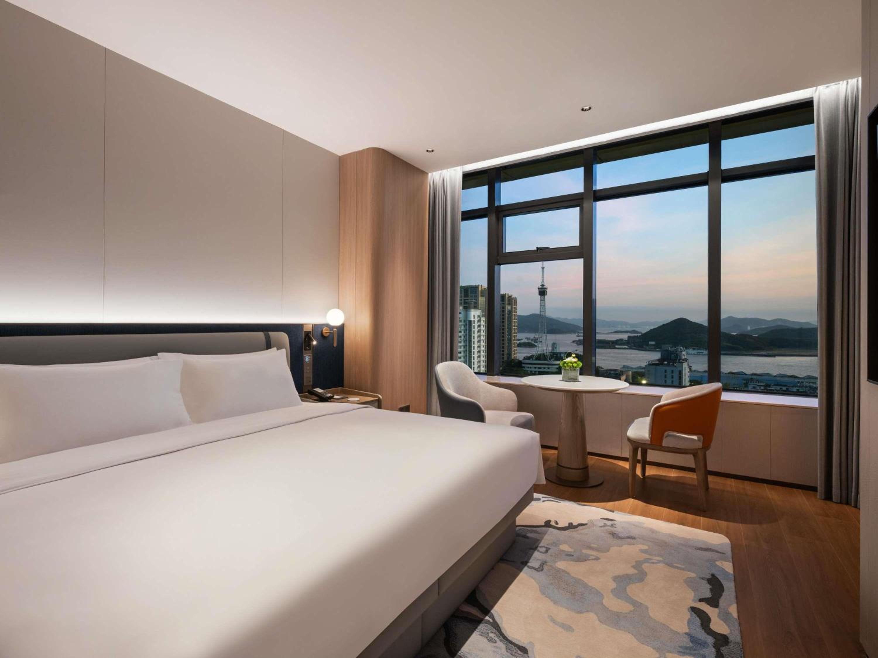Executive, King Bed, Riverside