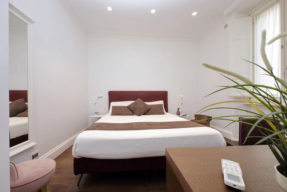 Youroom Carrozze 31/50
