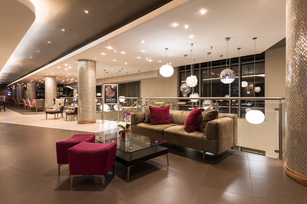 HOLIDAY INN EXPRESS DURBAN - UMHLANGA 60/83