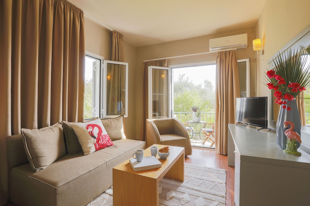 Nimfi Hotel, Skiathos 29/50