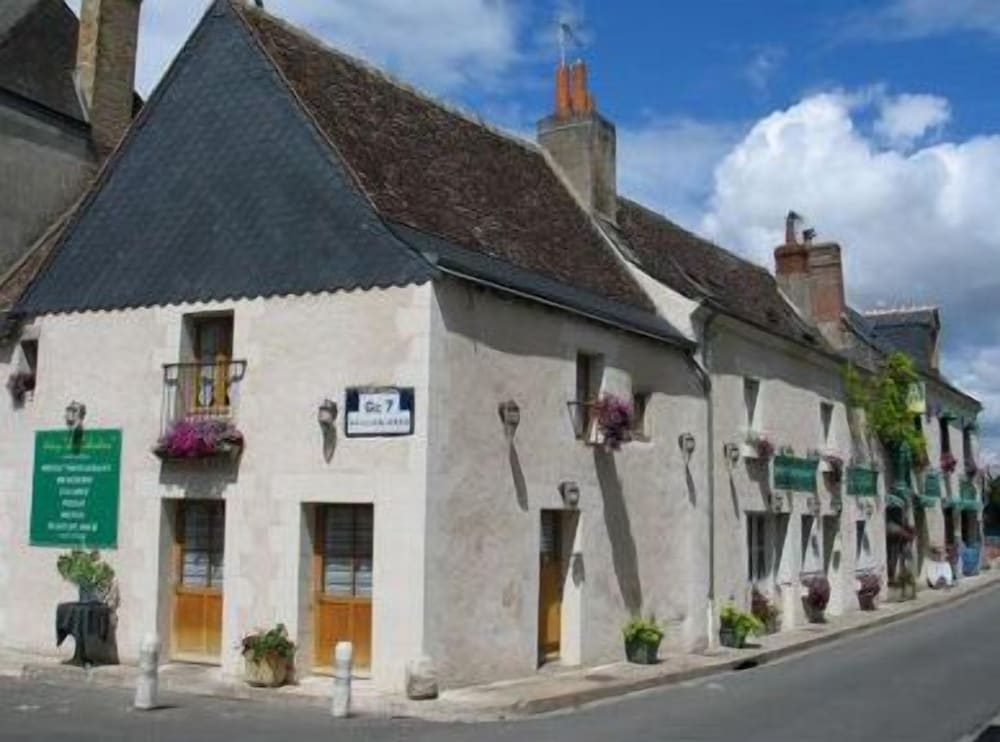 AUBERGE LE COLOMBIEN 2/37