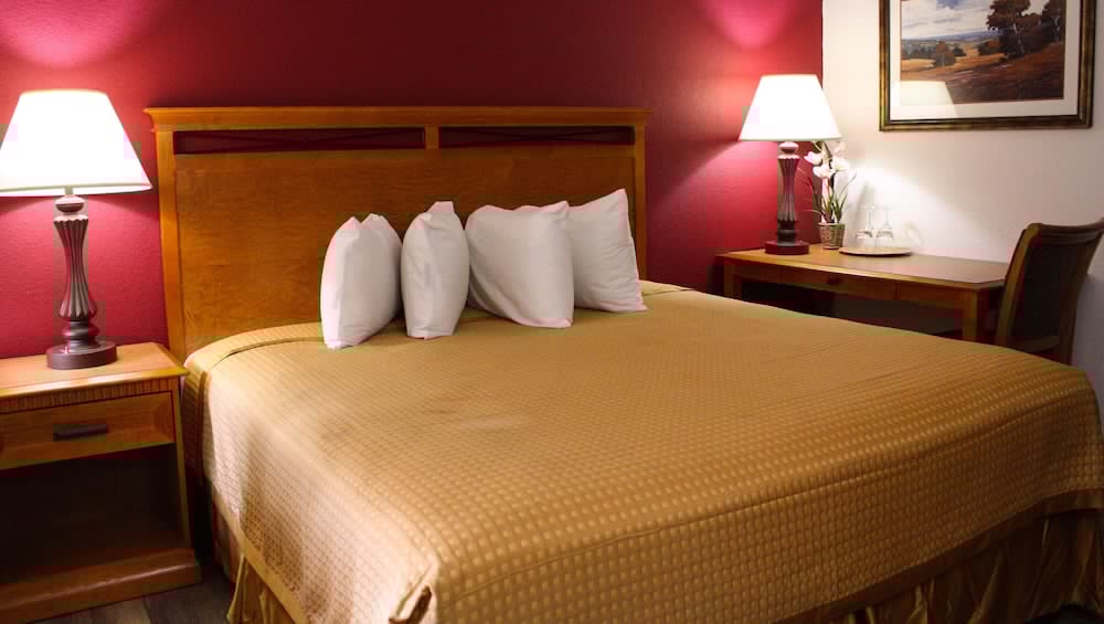 Capital O Budget Inn Ontario I-84 26/52