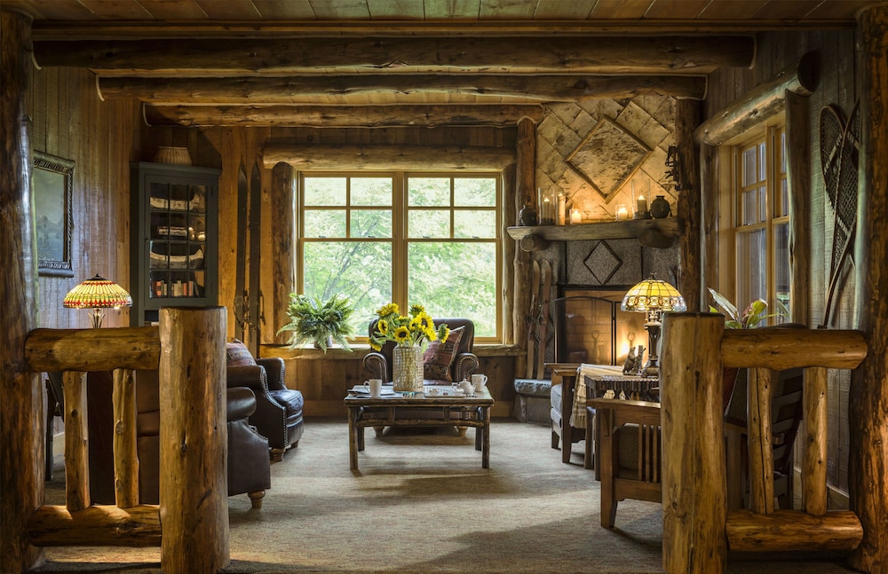 Whiteface Lodge 66/80