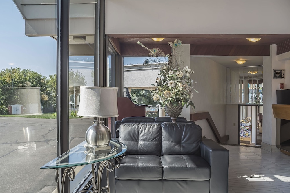 Rodeway Inn Fallsview Niagara Falls 23/31