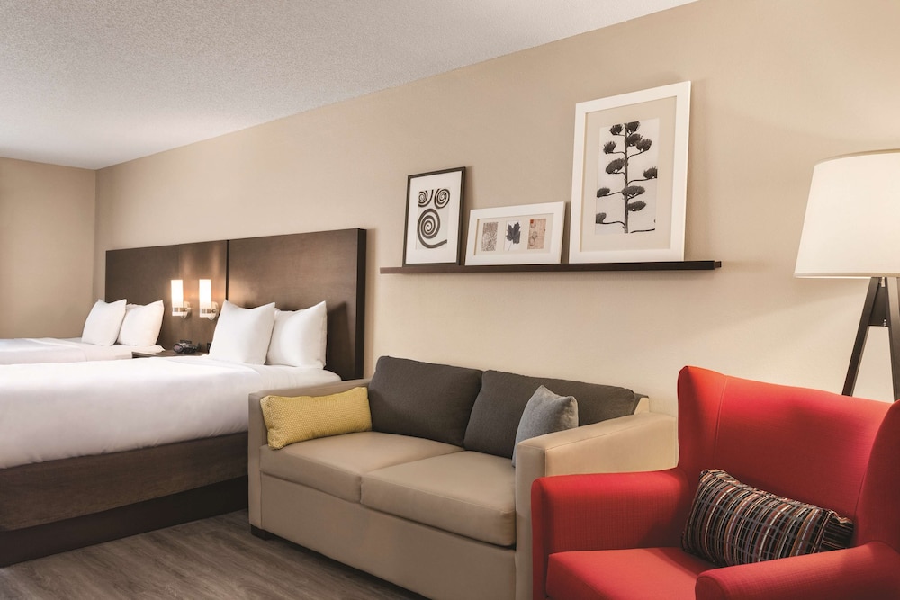 Country Inn & Suites by Radisson, Buffalo, MN 16/37