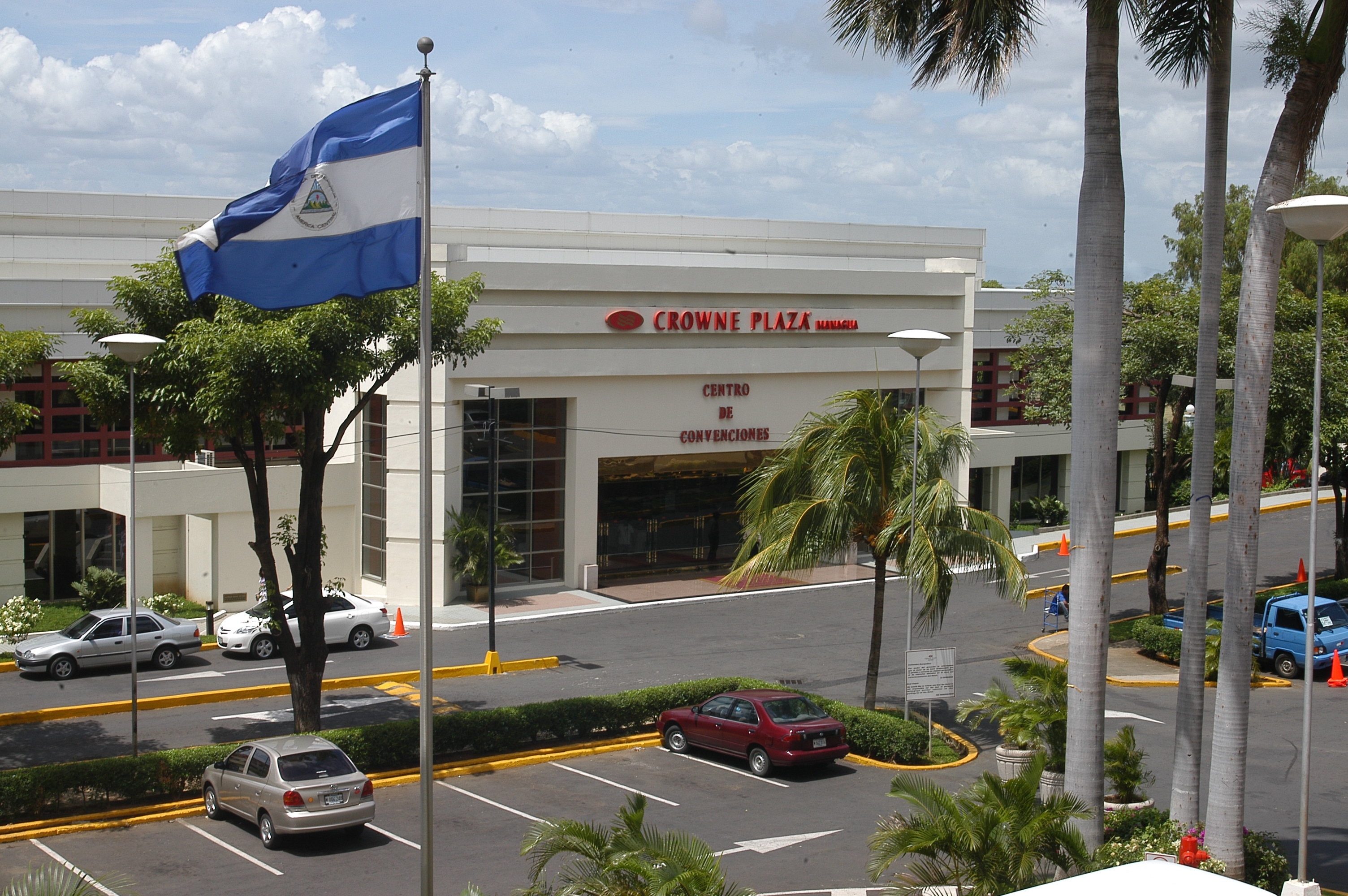 Crowne Plaza Managua 77/81