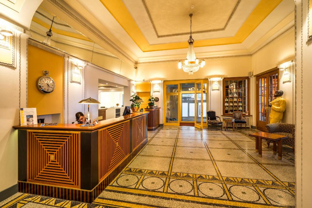 Art Deco Hotel Montana 2/17