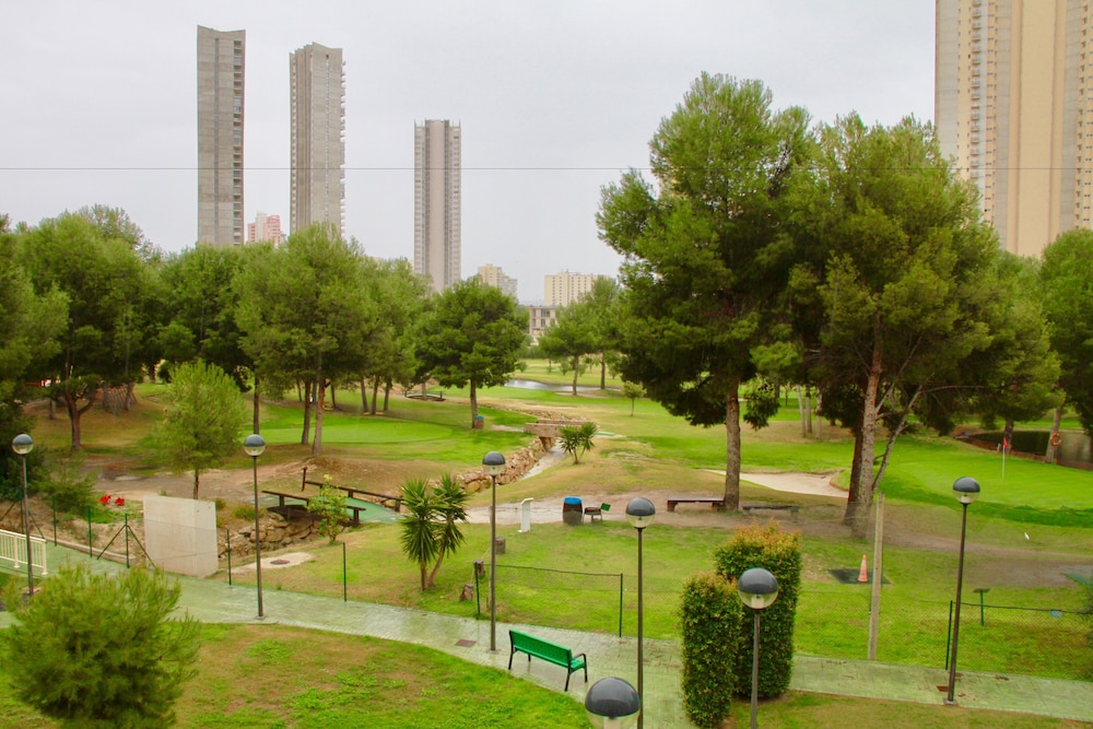 PIERRE AND VACANCES BENIDORM PONIENTE(FORMERLY BENIDORM VIDA AND GOLF) 52/58