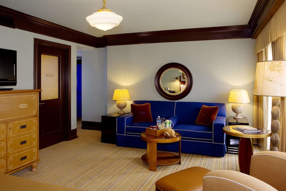 Arctic Club Hotel 33/50