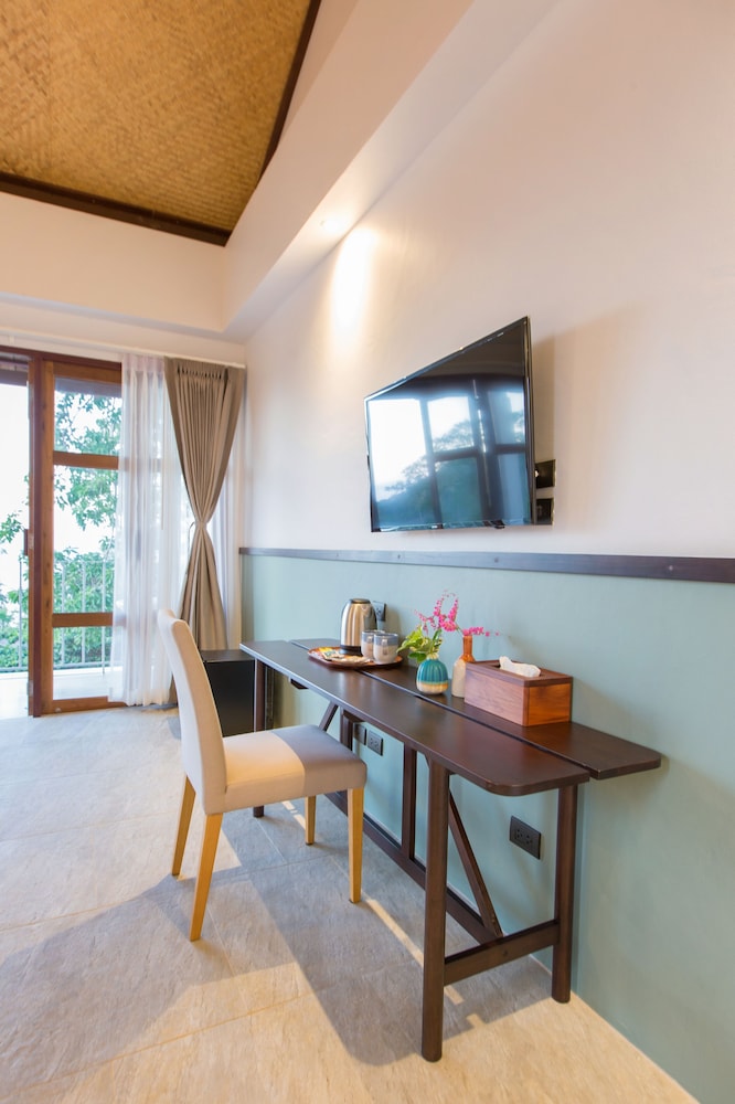 Mira Montra Resort Koh Mak 24/50
