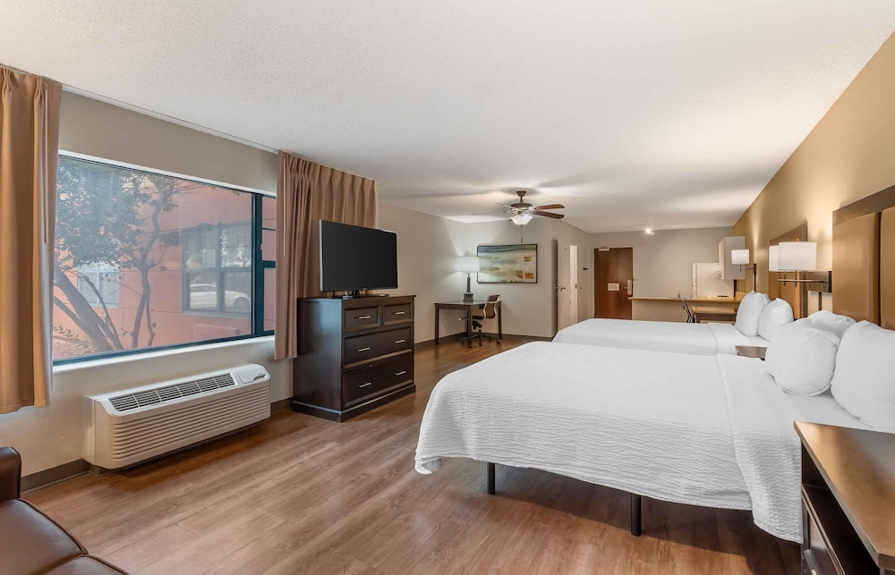 Extended Stay America - Tampa - Airport - Spruce Street 32/54