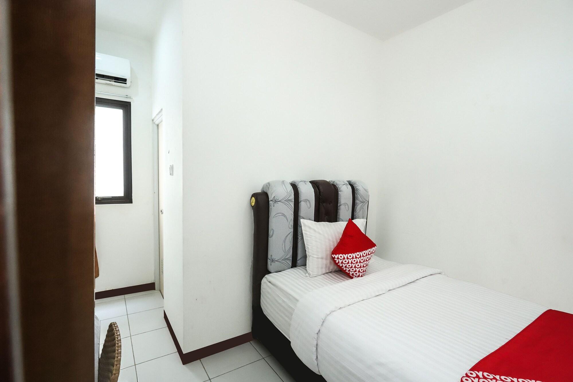 Oyo 1582 Bungo Guest House 16/47
