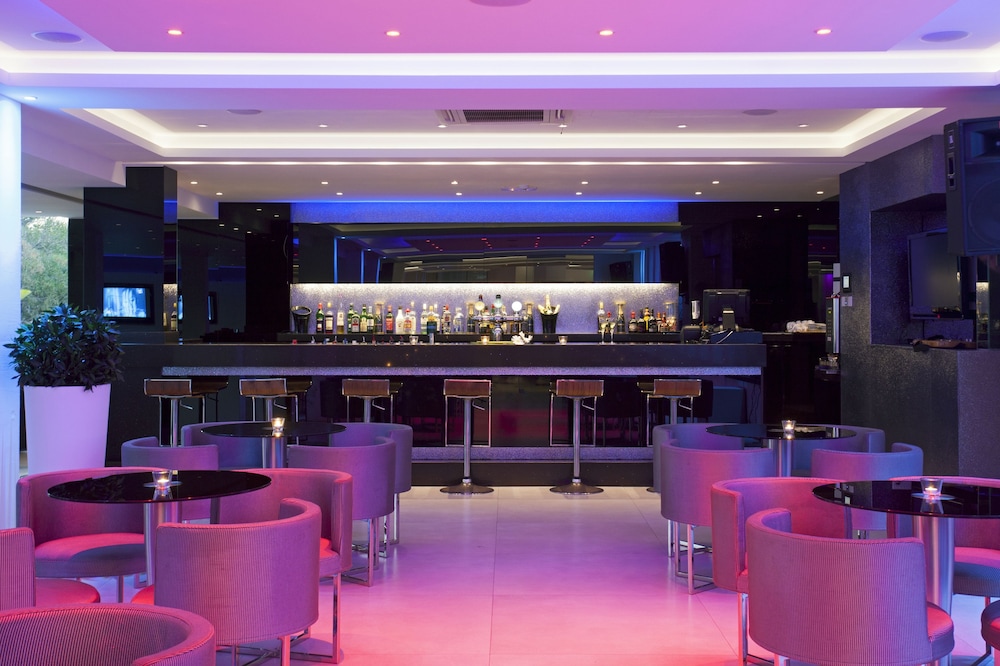 Christofinia Hotel 46/66