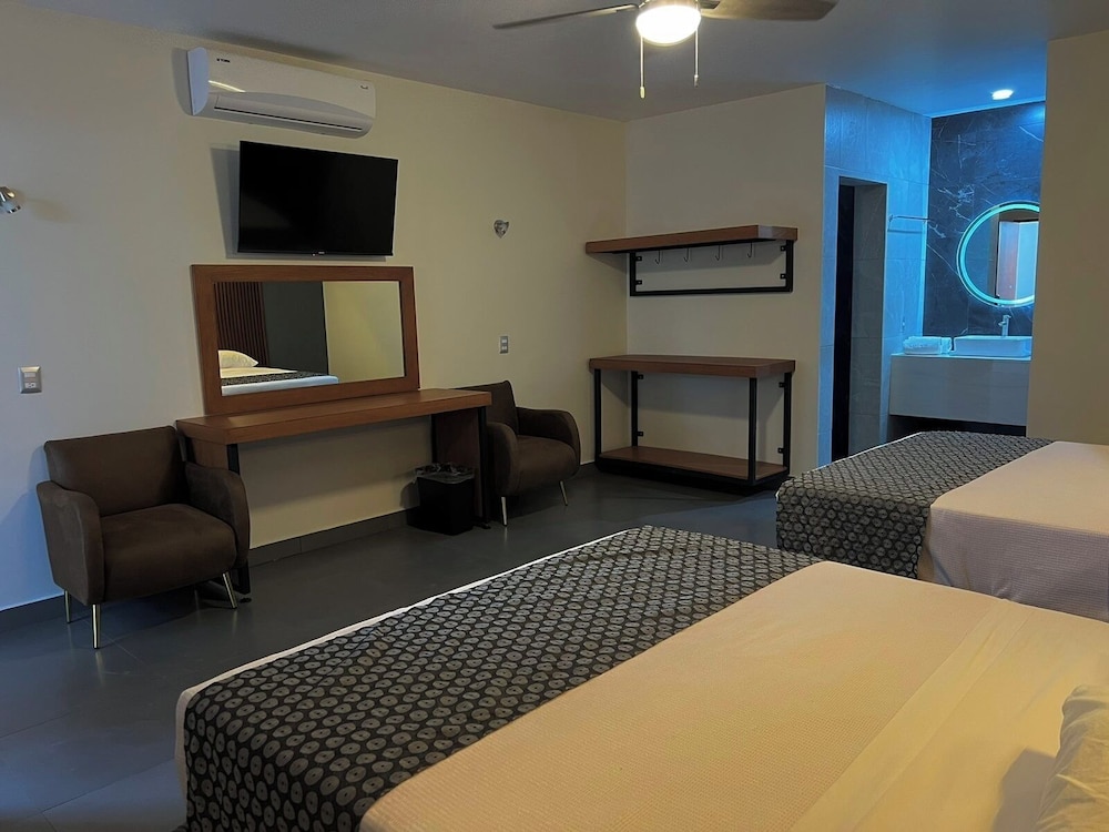 Hotel Maioris Guadalajara 32/44