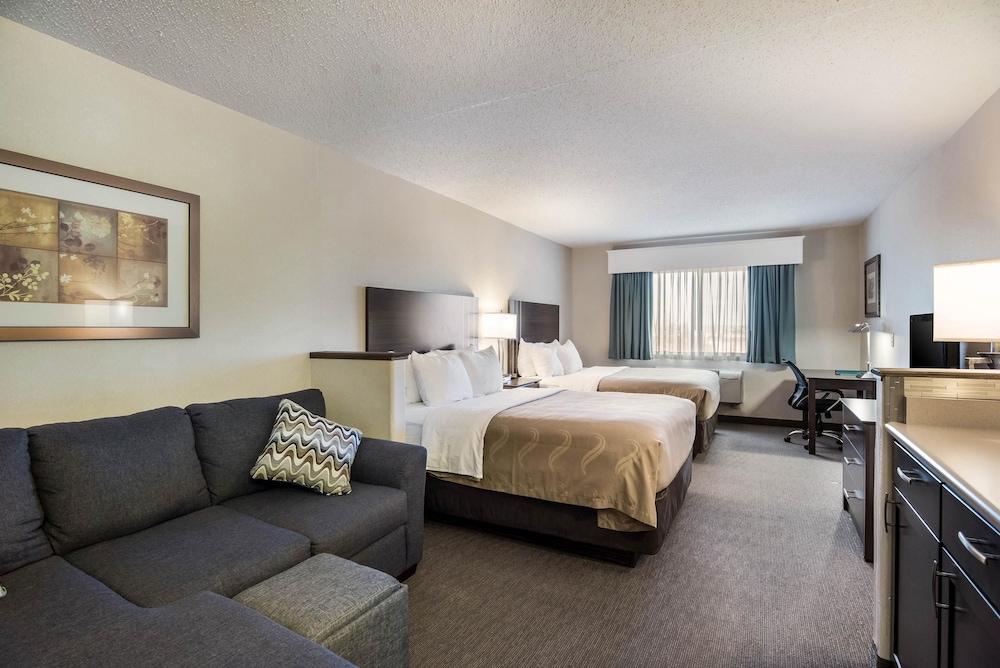 Quality Inn & Suites Pueblo West 13/43