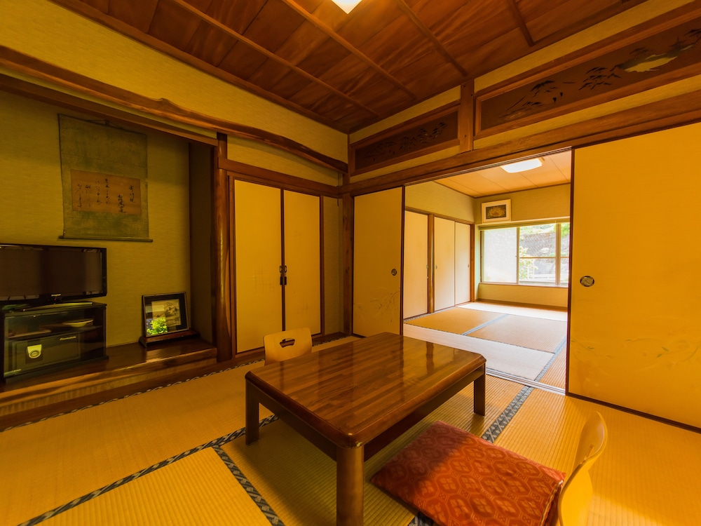 Takaosou 36/50
