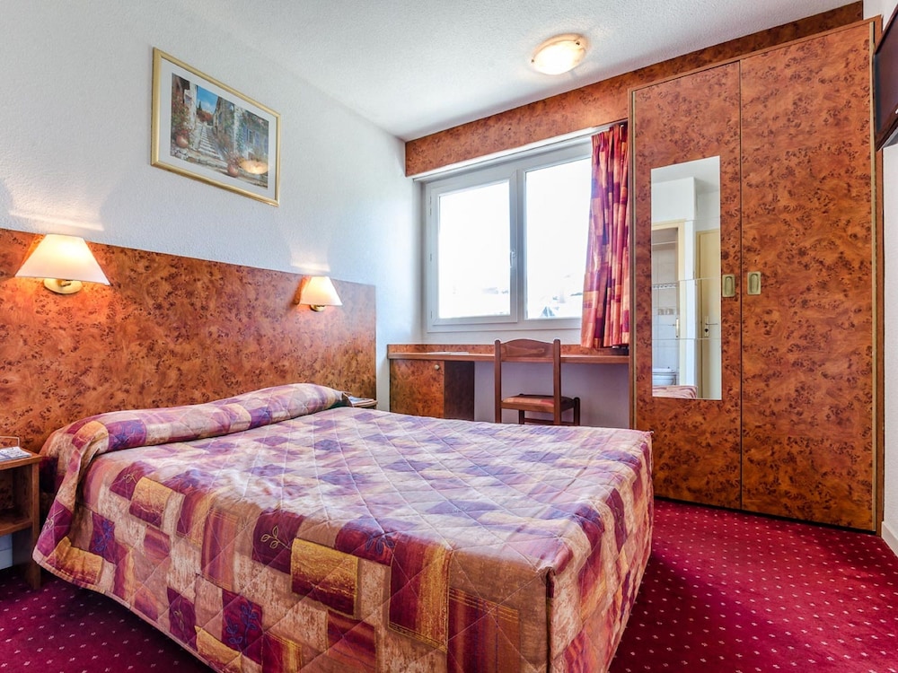 STANDARD, DOUBLE BED