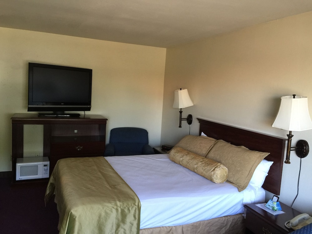 Portside Inn & Suites 15/58