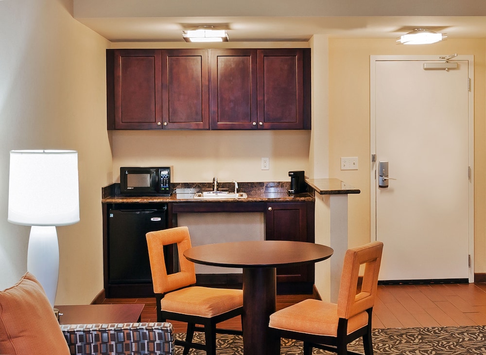 Holiday Inn Ardmore I 35 31/49