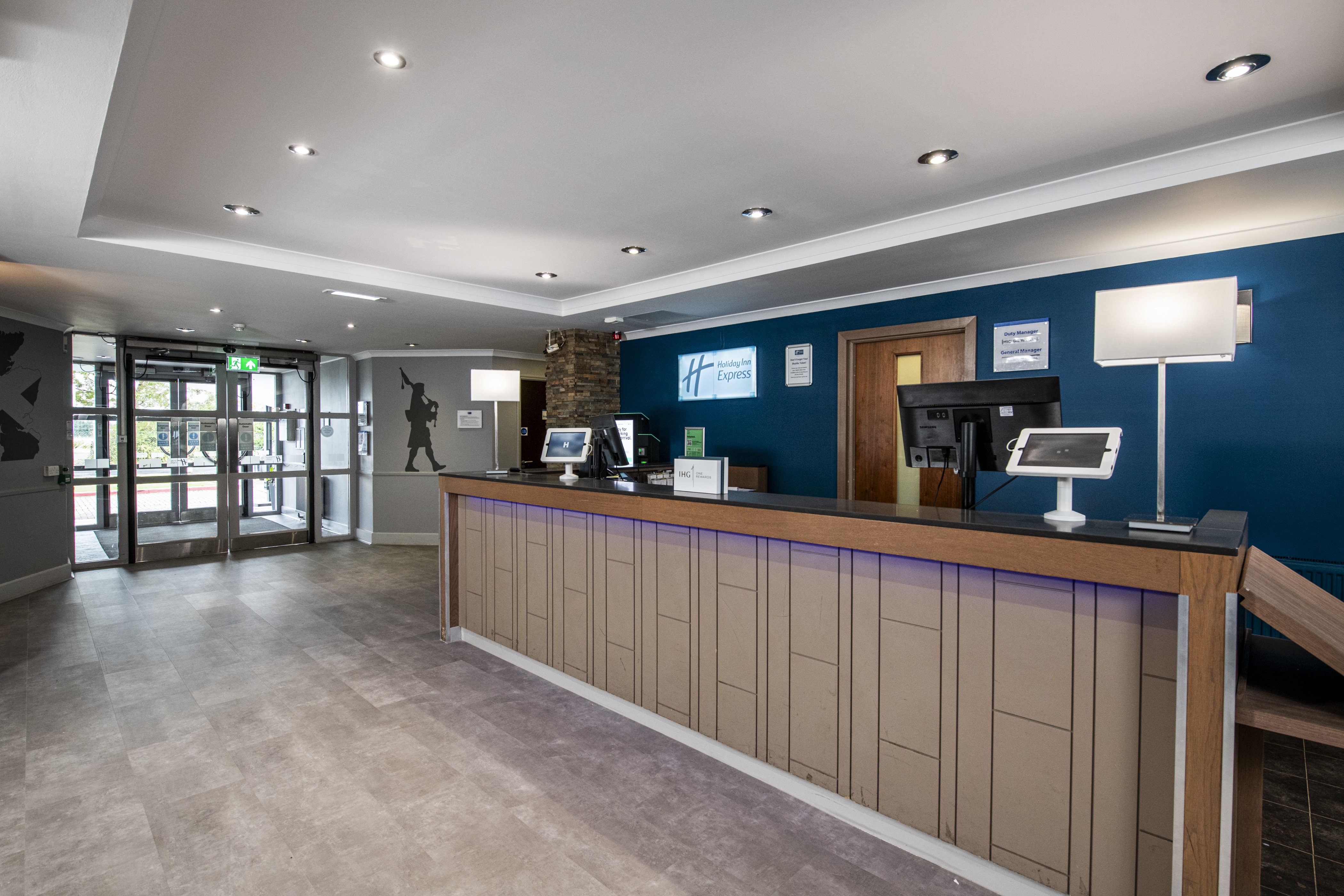 Holiday Inn Express Edinburgh Airport Ex Quality Edinburgh Airport 10/53