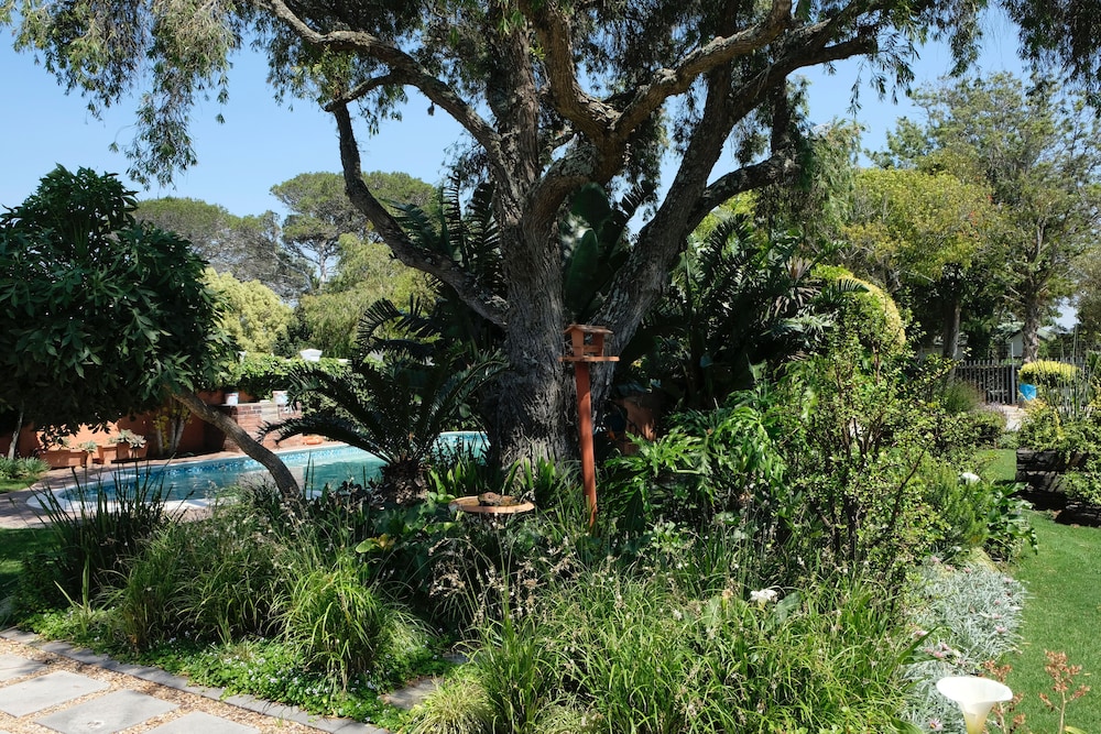 Gardenview Guest House 32/49