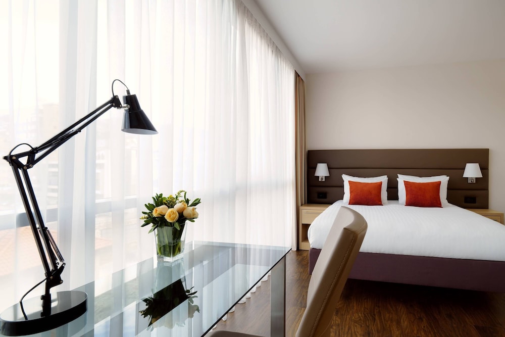 RESIDENCE INN BY MARRIOTT SARAJEVO 9/40