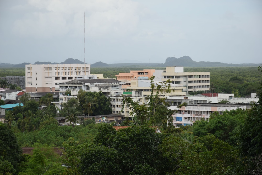 Peak Boutique City Hotel 58/62