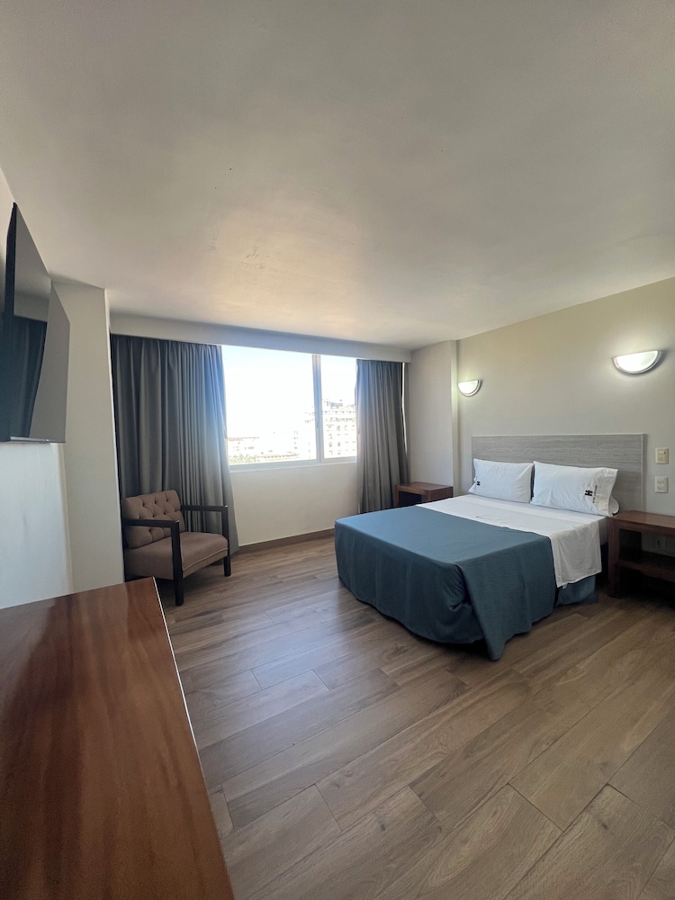 Hotel Universo Guadalajara 31/63