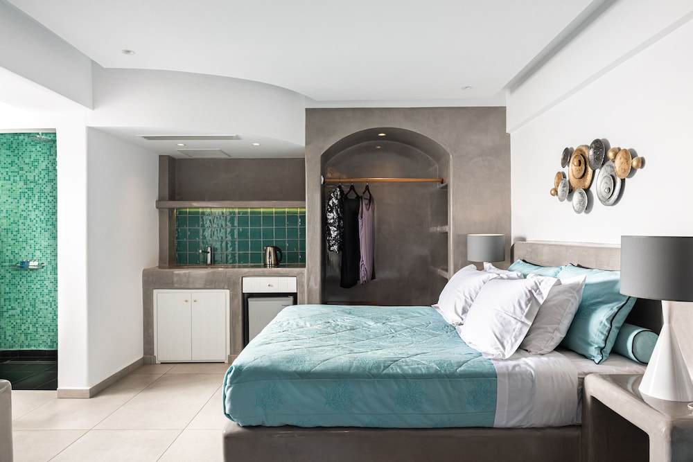 SUPERIOR, STUDIO, SUITE, SEA VIEW, HOT TUB