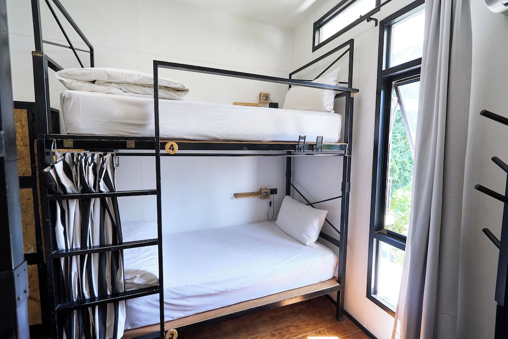 Sherloft Home and Hostel Dormitory 20/39