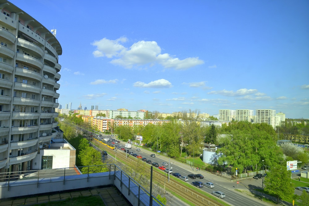Jessapart Hotel - Triton Park 3/50