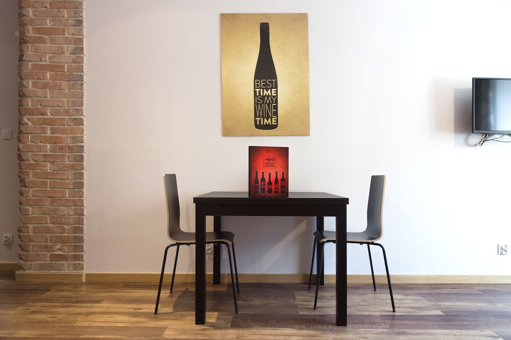 Wine Apartments 50/59