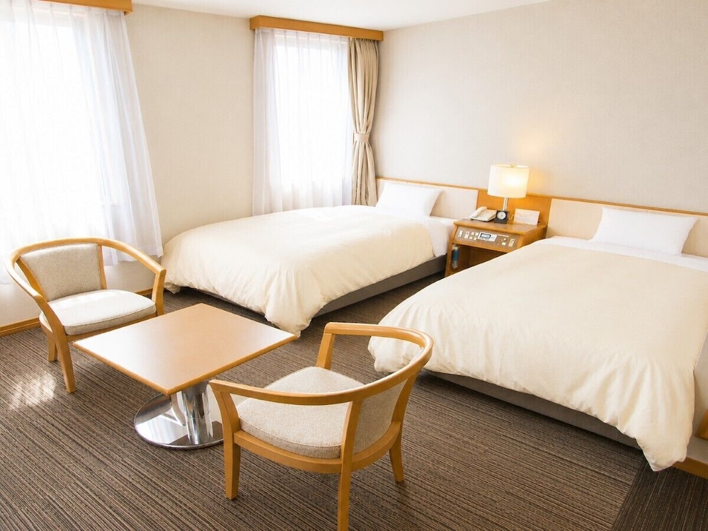 Center Hotel Mihara 27/69